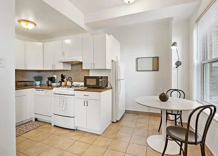 Apartment Sleek 1-bedroom In - East Park Tower 0610 Rep *